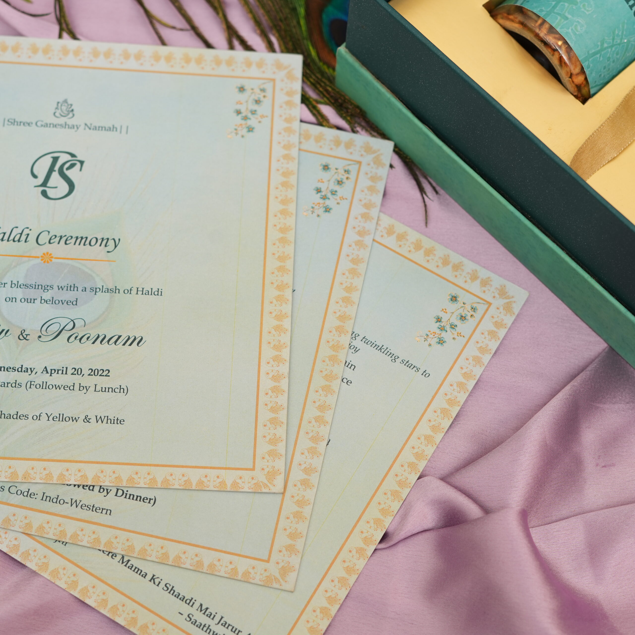 Royal Wedding Invitation Cards detail 2